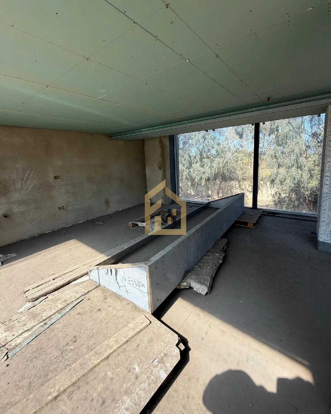 Showroom for Sale in Khaldeh — photo 4