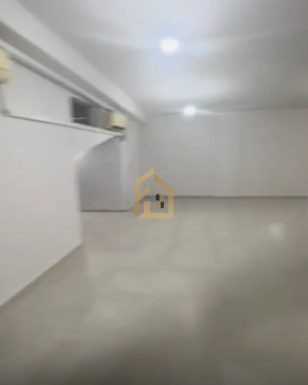 Warehouse for Sale in Tayouneh — photo 2