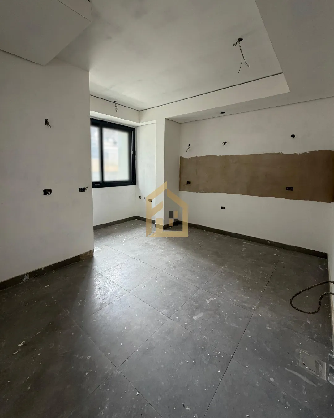 Apartment for Sale in Hamra
