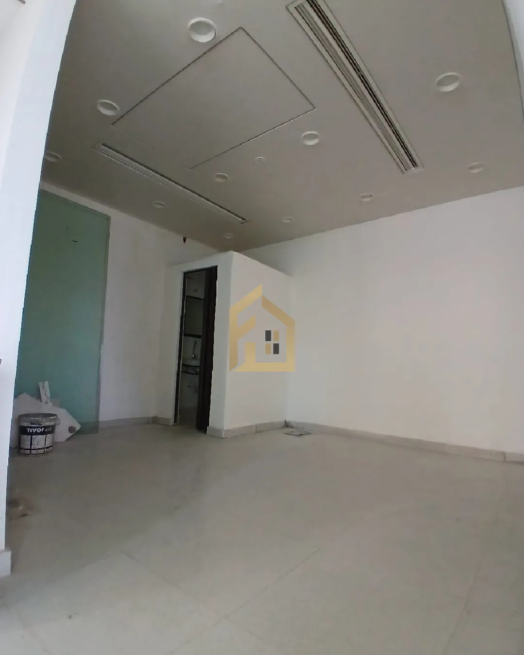 Office for Rent in Zouk Mikael — الصورة 4