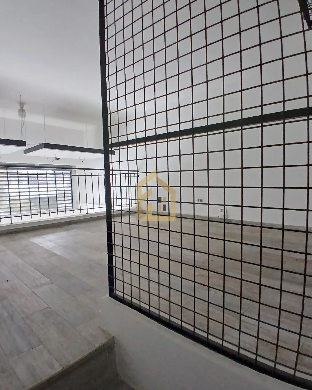 Showroom for Rent in Dawra — الصورة 4