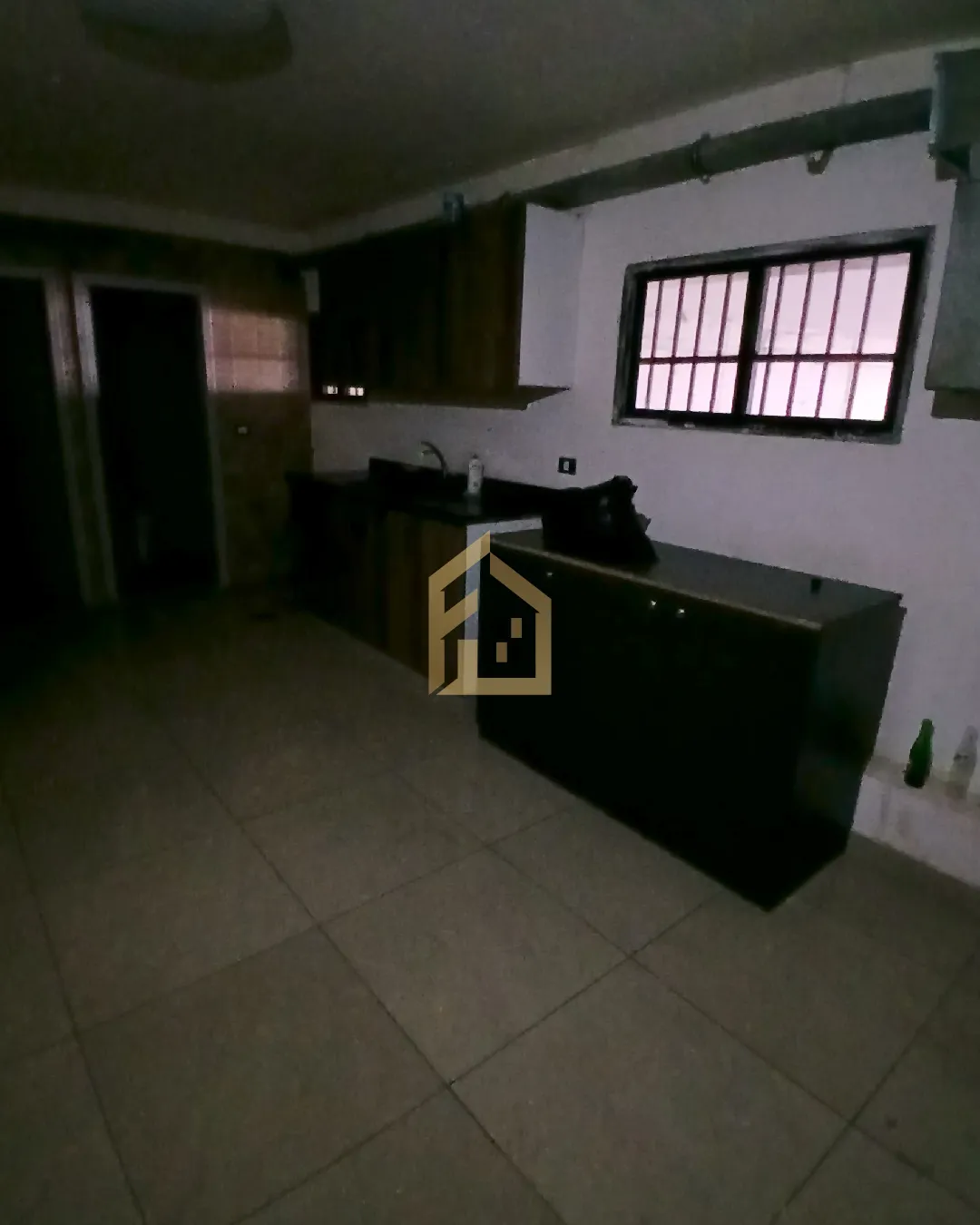 Showroom for Rent in Dawra — الصورة 5