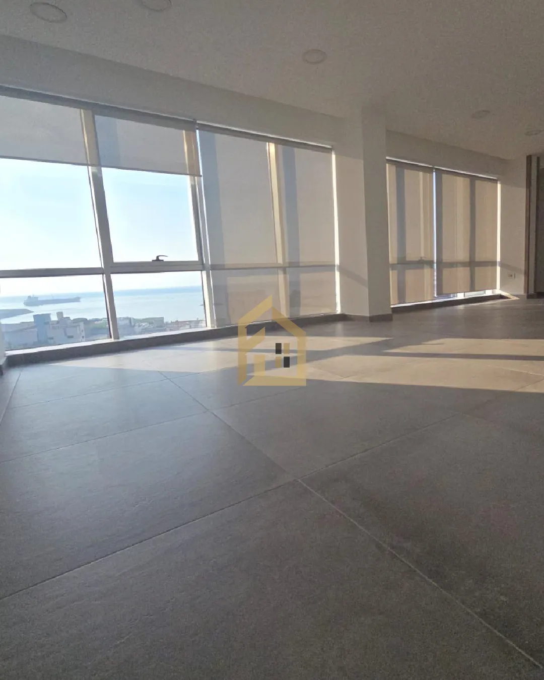 Clinic for Sale in Zalka
