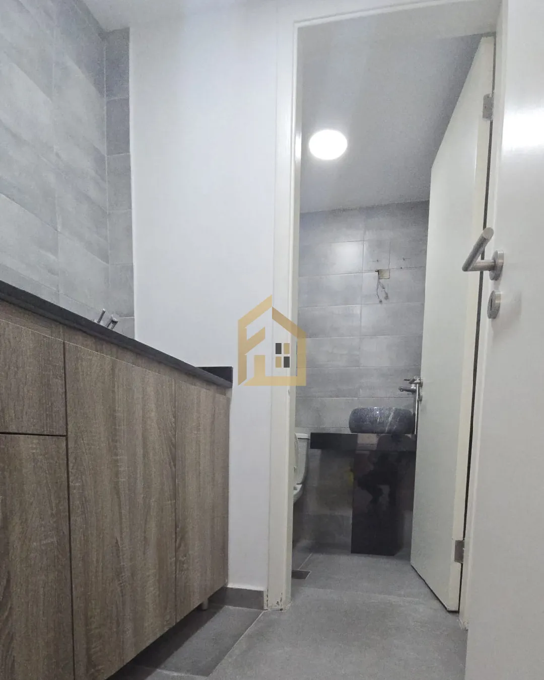 Clinic for Sale in Zalka — photo 4