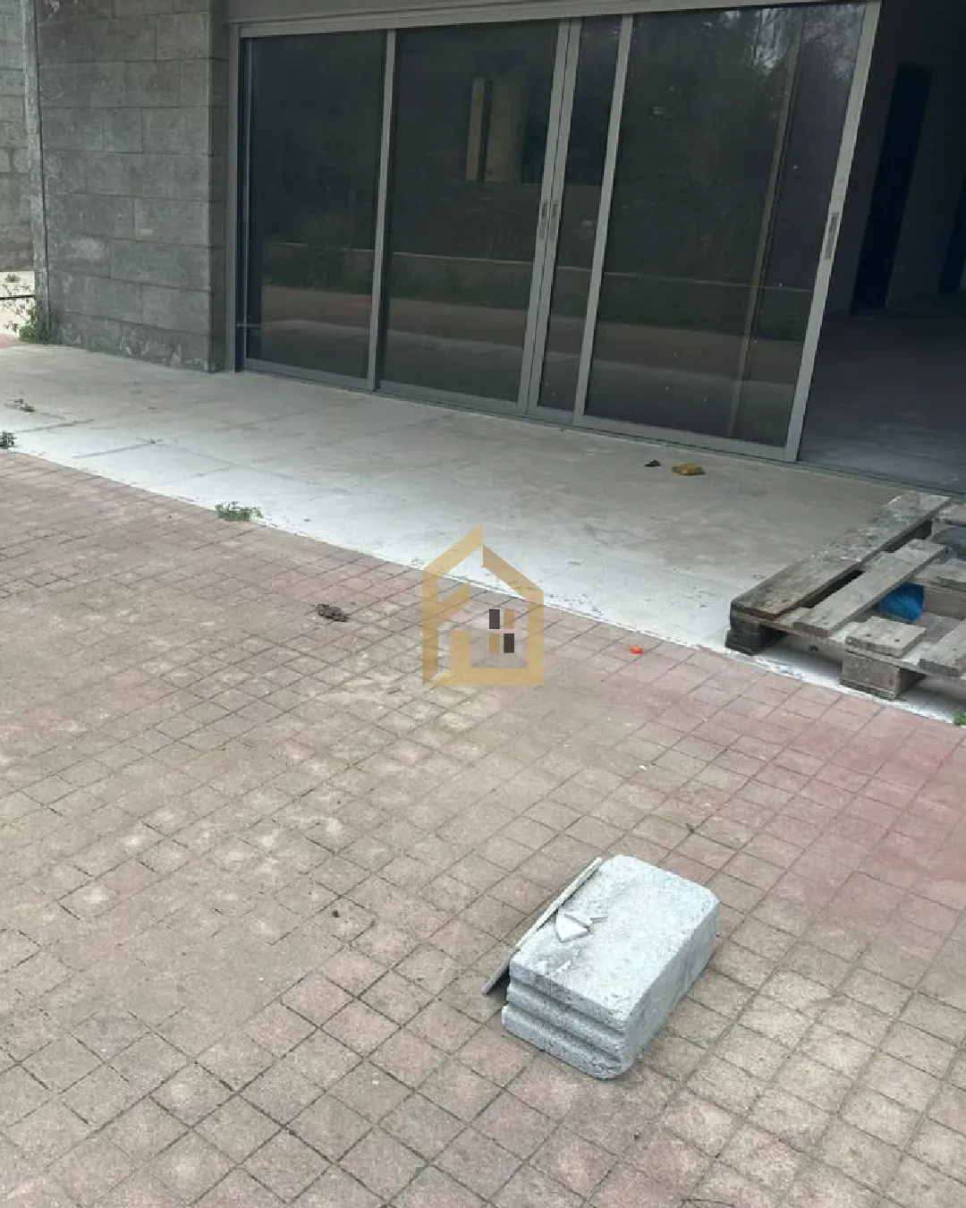 Apartment for Sale in Ballouneh