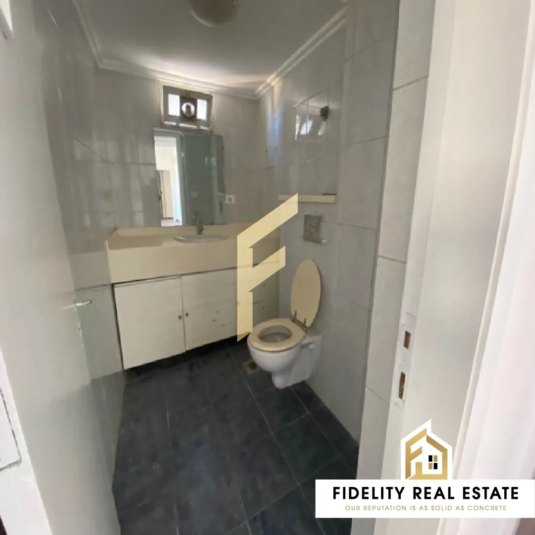 Office for Rent in Badaro — الصورة 4