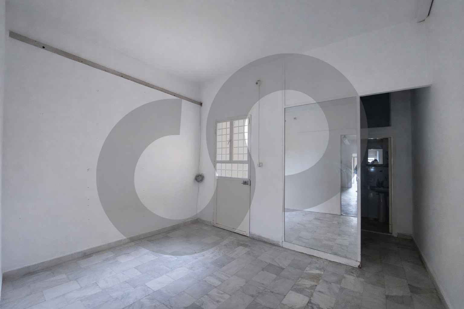 Showroom/Mansourieh /RENT/Private Terrace ! — الصورة 2