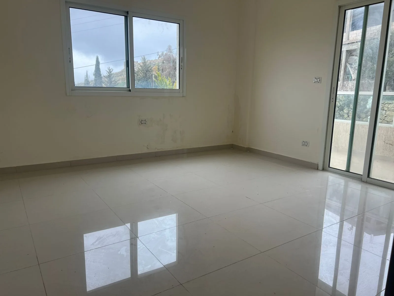 Apartment for sale in Bhamdoun, Lebanon — الصورة 8