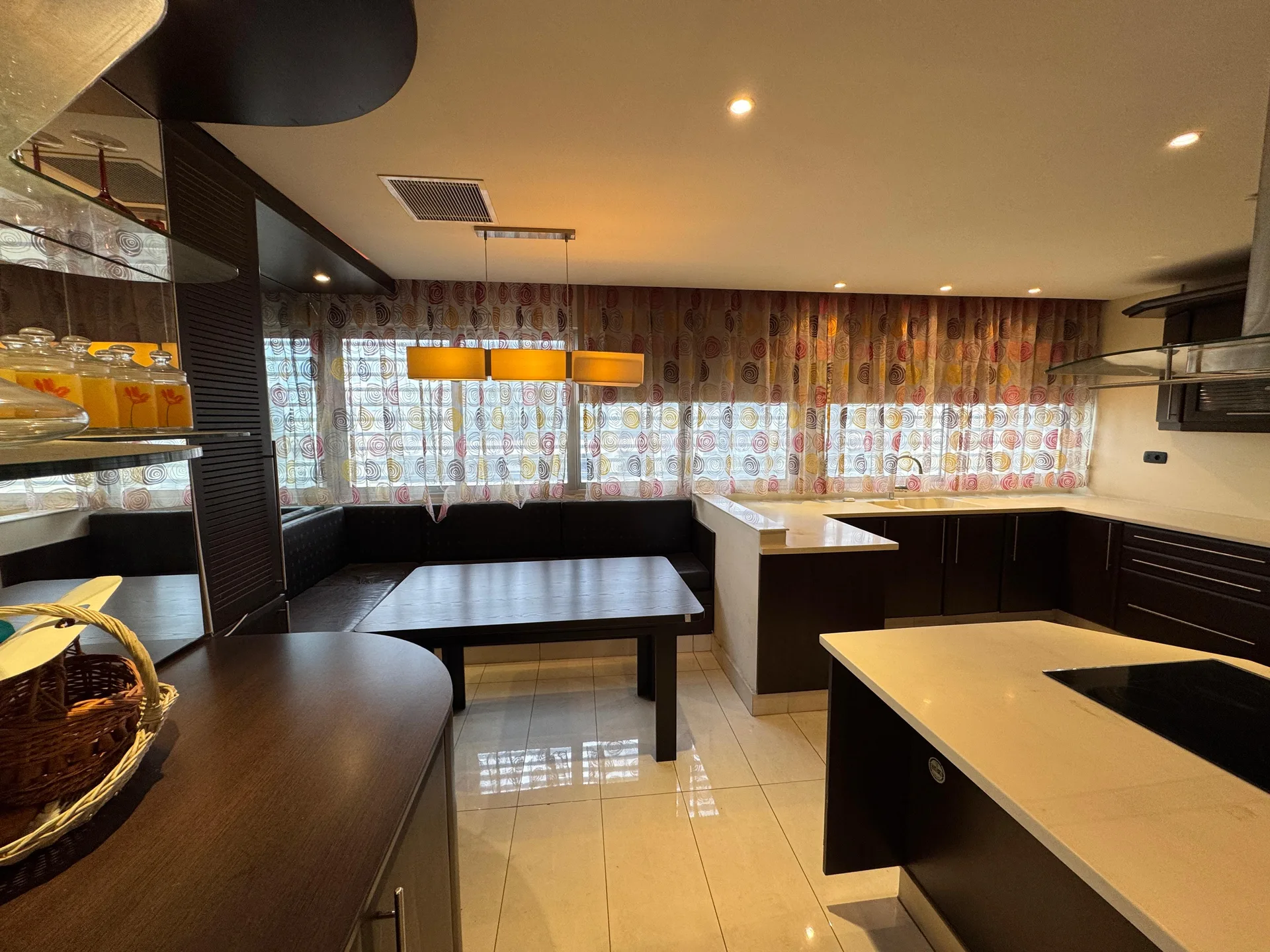 Apartment for Sale in Kraytem, Beirut, Lebanon — الصورة 9