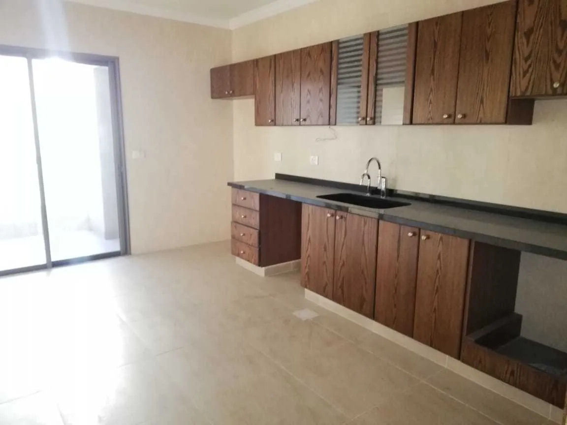 Apartment in Ghadir, Keserwan — الصورة 4