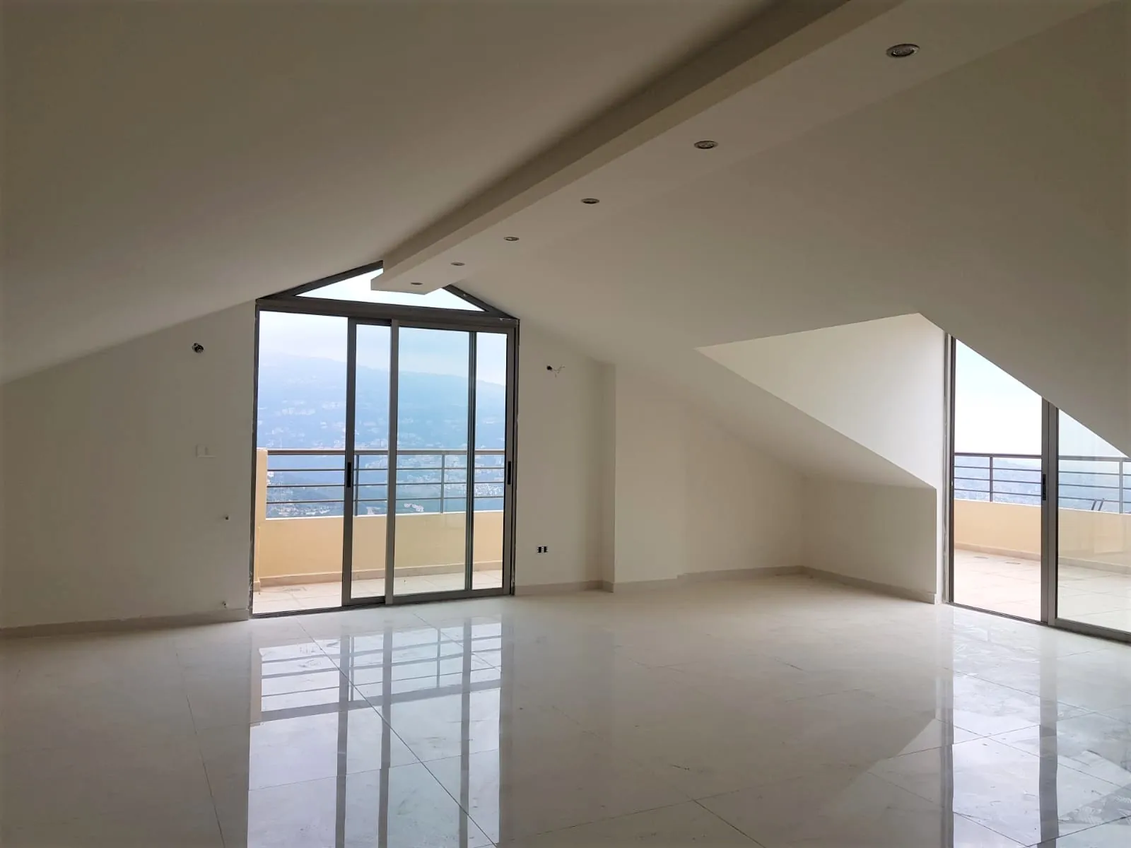 Duplex in Sehayle, Keserwan — photo 3