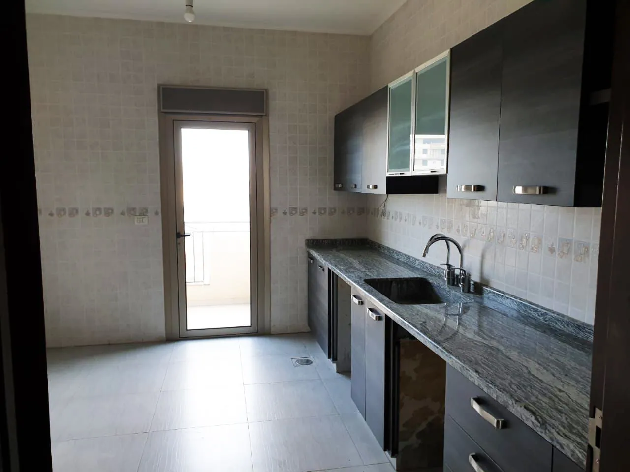 Apartment for Sale or for Rent in Jdeideh, Metn — الصورة 3