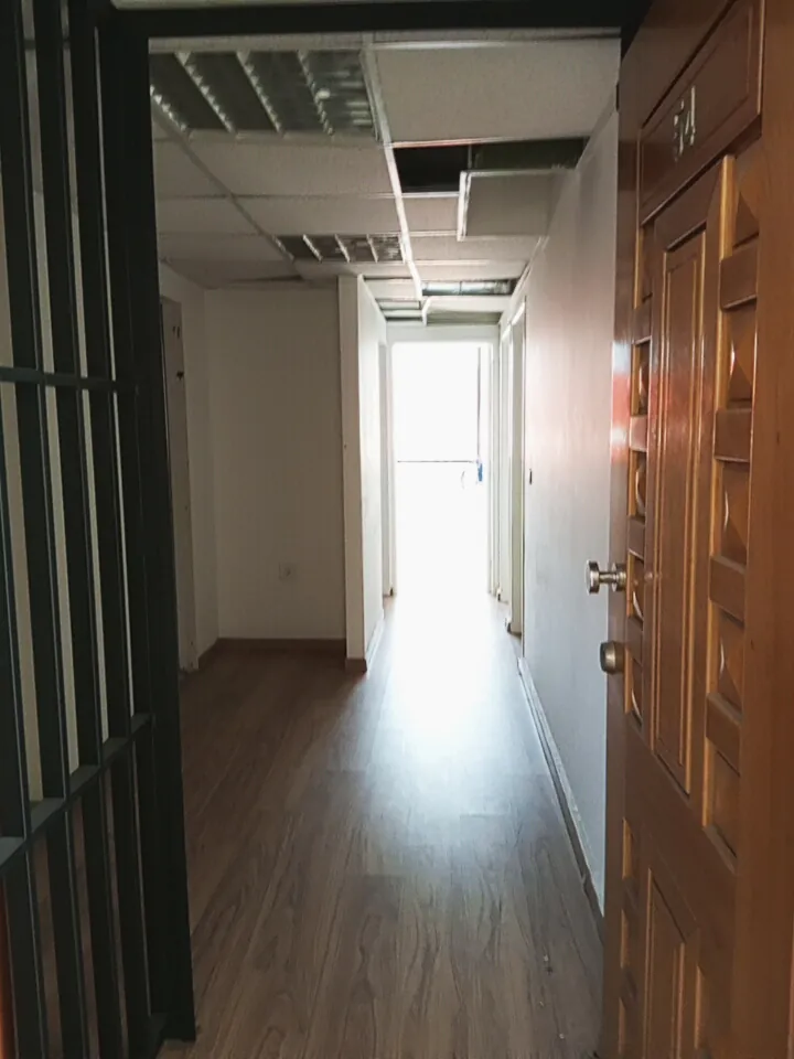 Office in Dora, Metn