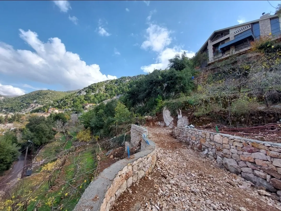 Land in Chahtoul, Keserwan — الصورة 3
