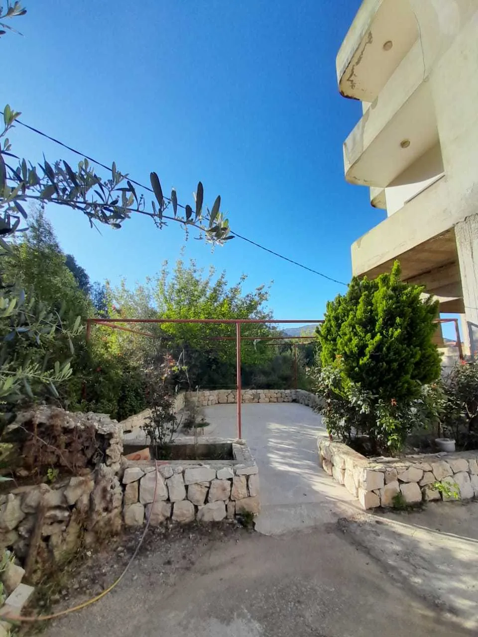 Building for Sale in Zaaitra, Keserwan — photo 2