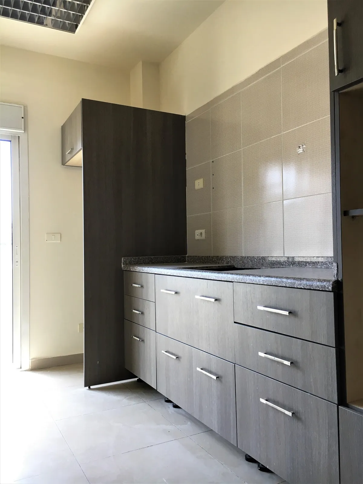 Apartment in Sin El Fil, Metn — الصورة 4