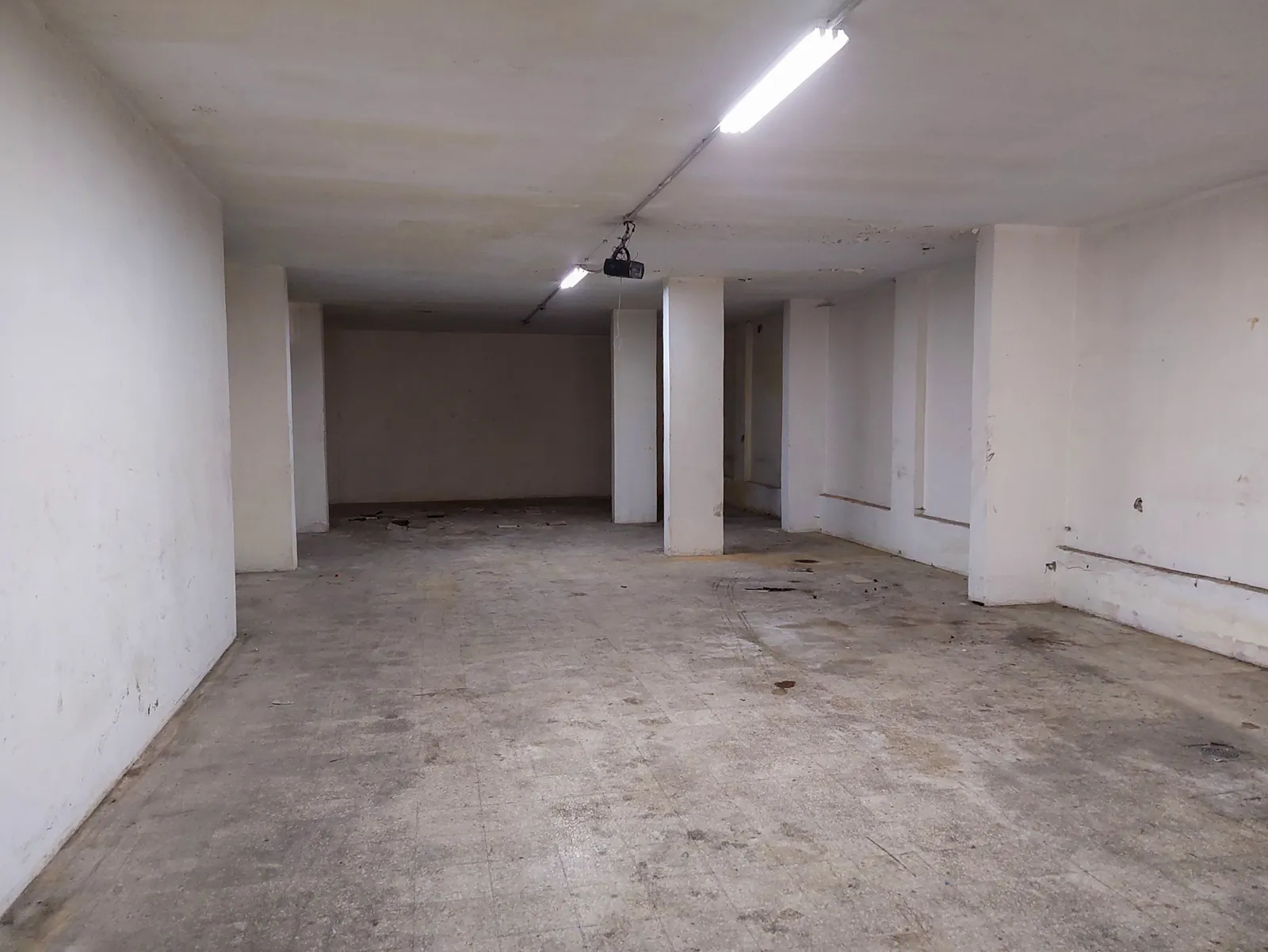 Prime Location Warehouse in Naccache, Metn — الصورة 2