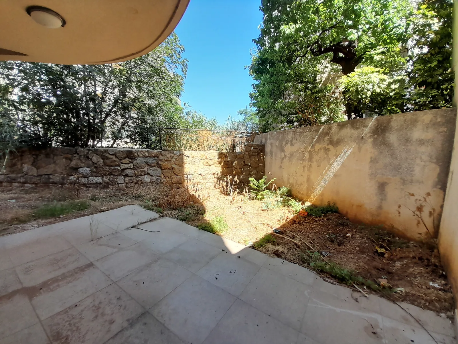 Apartment in Jouret el Ballout, Metn