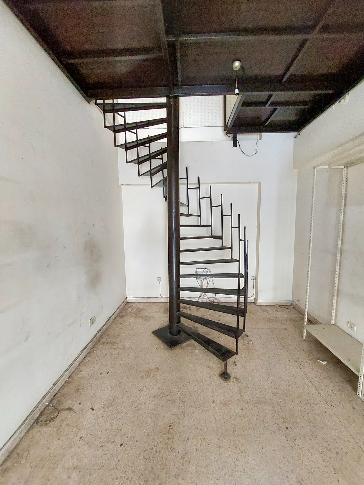 Shop for Rent in Bauchrieh, Metn — photo 4