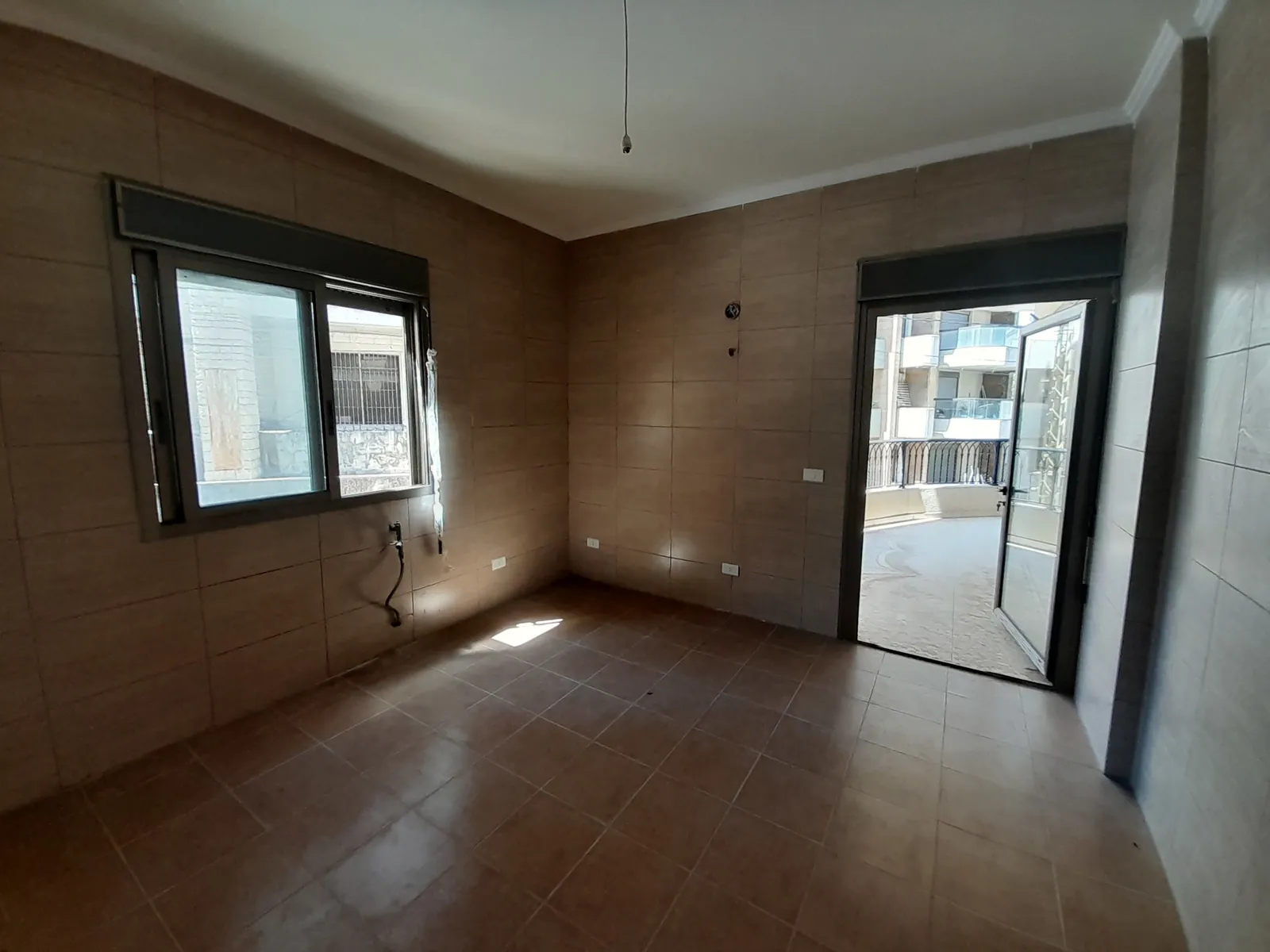 Apartment in Jouret El Ballout, Metn — الصورة 3