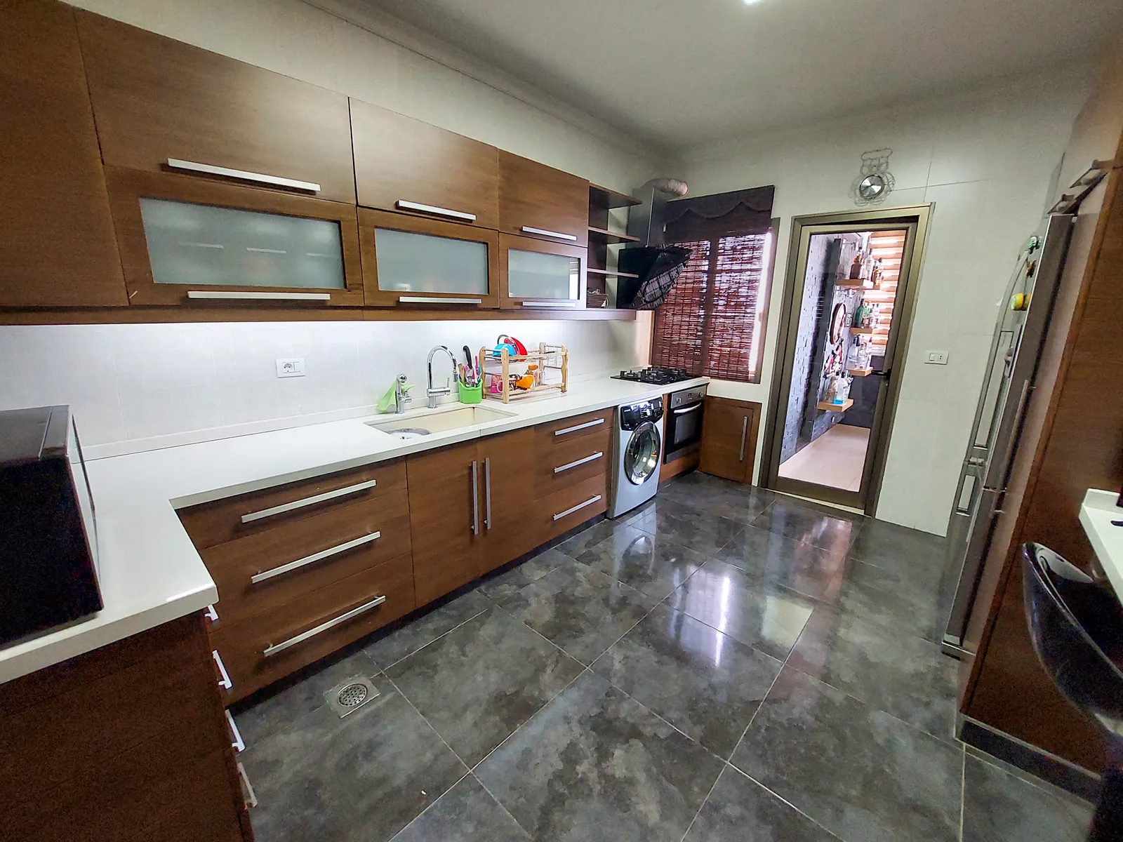 Furnished Apartment in Zikrit, Metn — الصورة 4