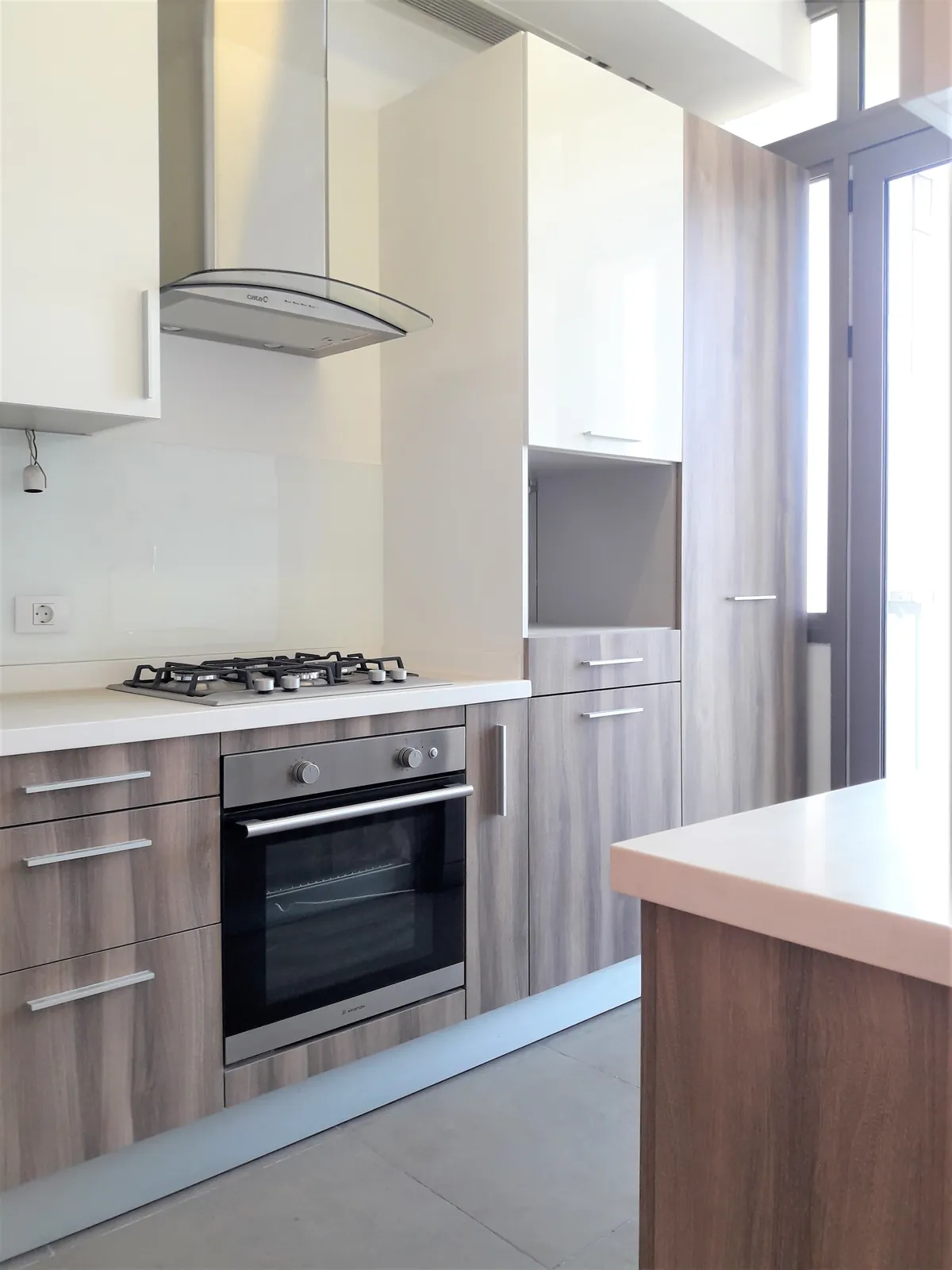Apartment in Saifi, Beirut with City View — photo 2
