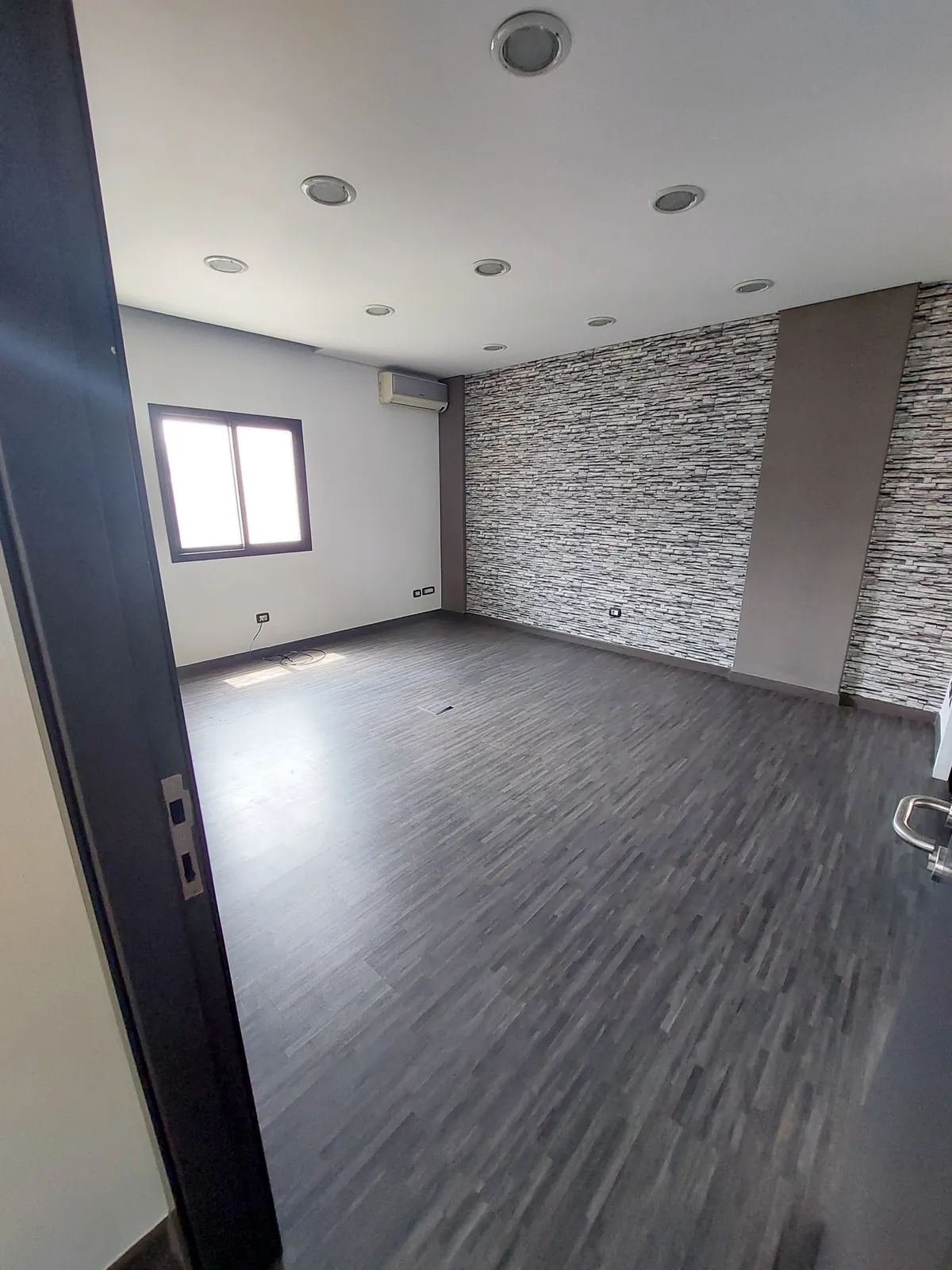 Office for Rent in Bauchrieh, Metn