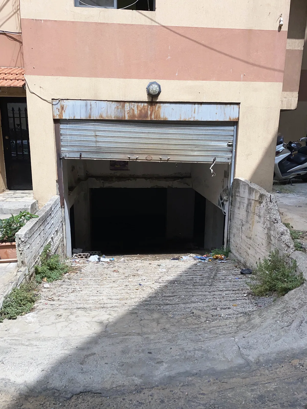 Warehouse in Antelias, Metn — الصورة 4