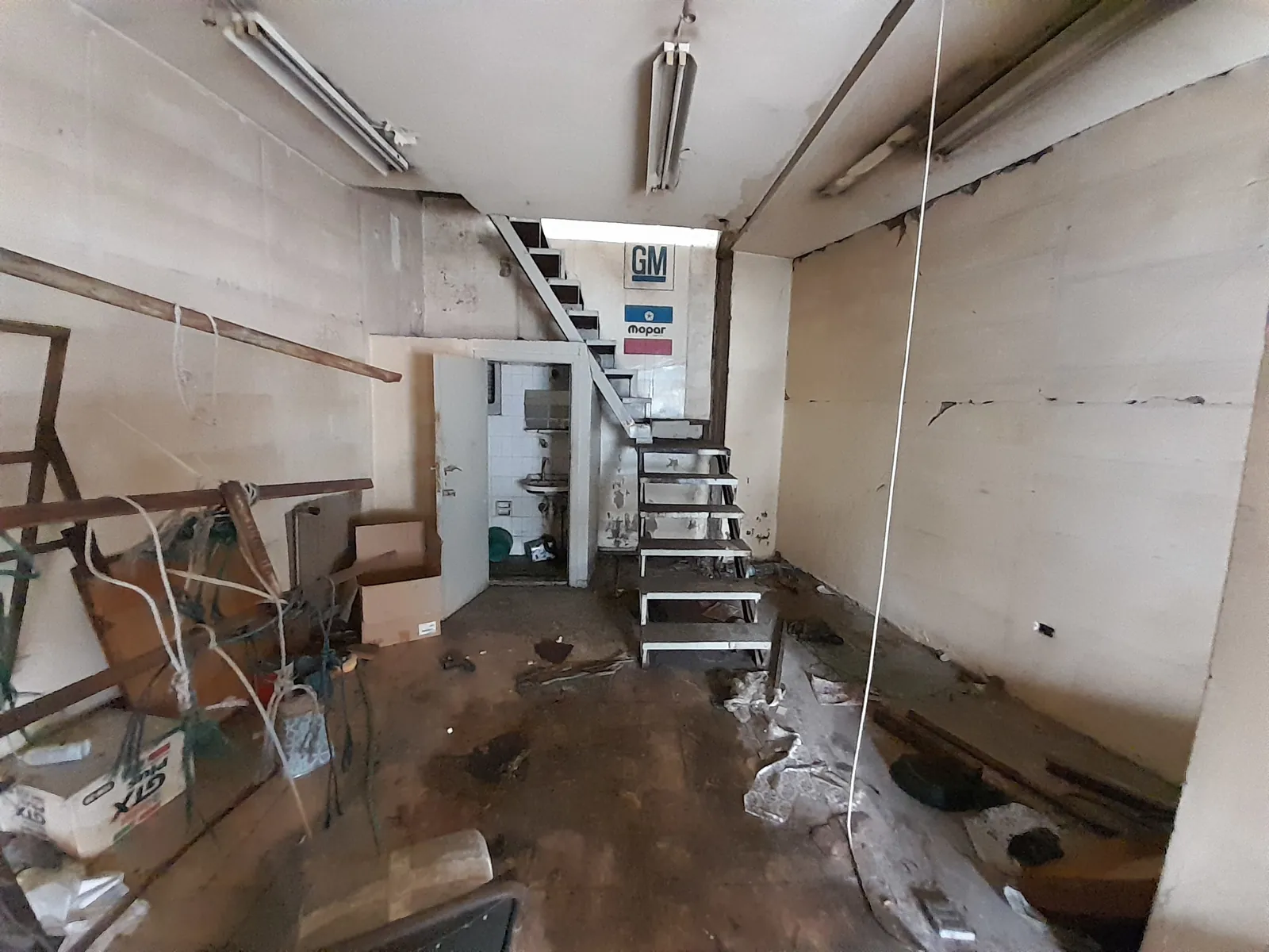Prime Location Shop in Dora, Metn