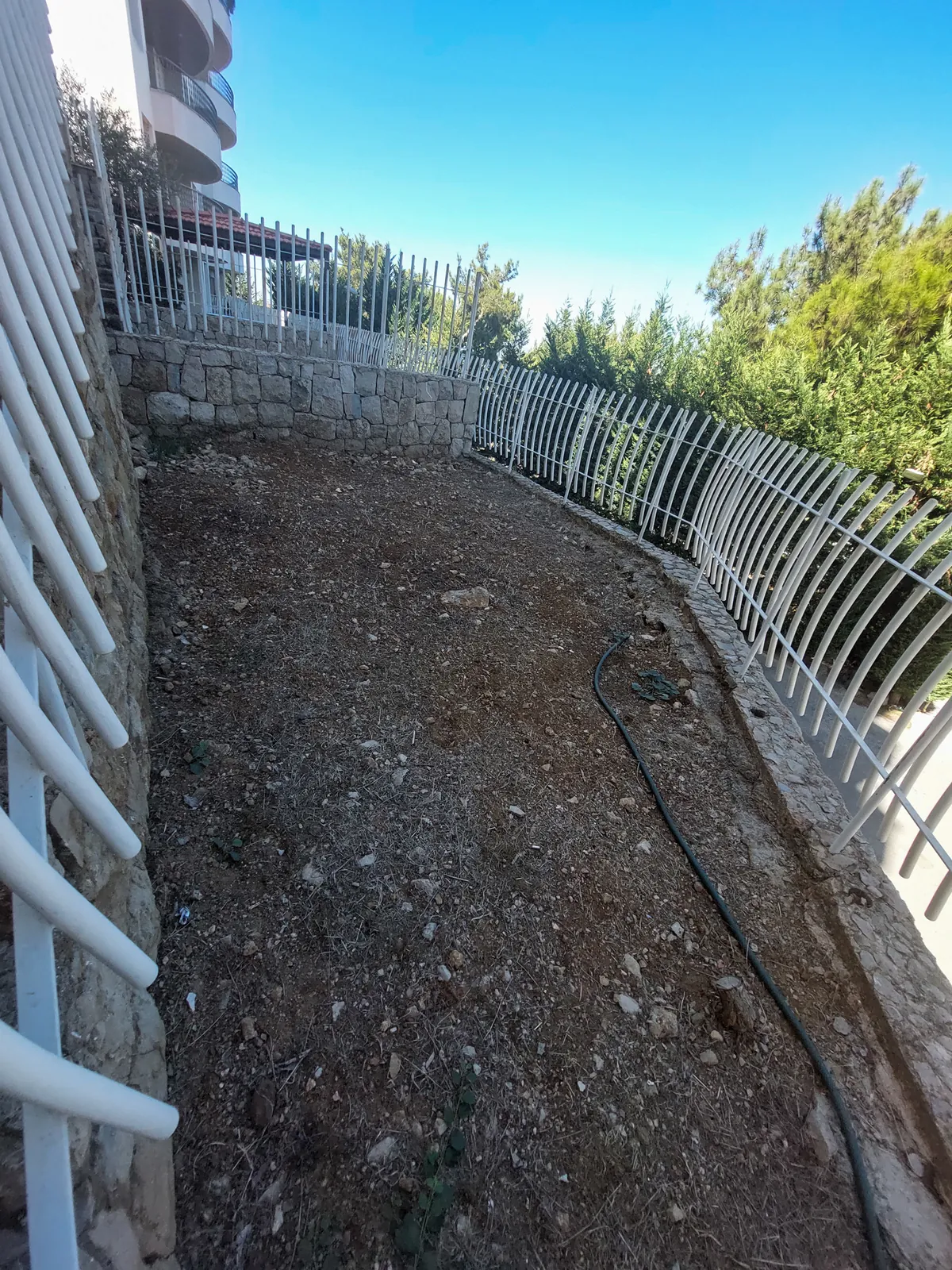 Apartment for Sale or for Rent in Qornet El Hamra, Metn — الصورة 3