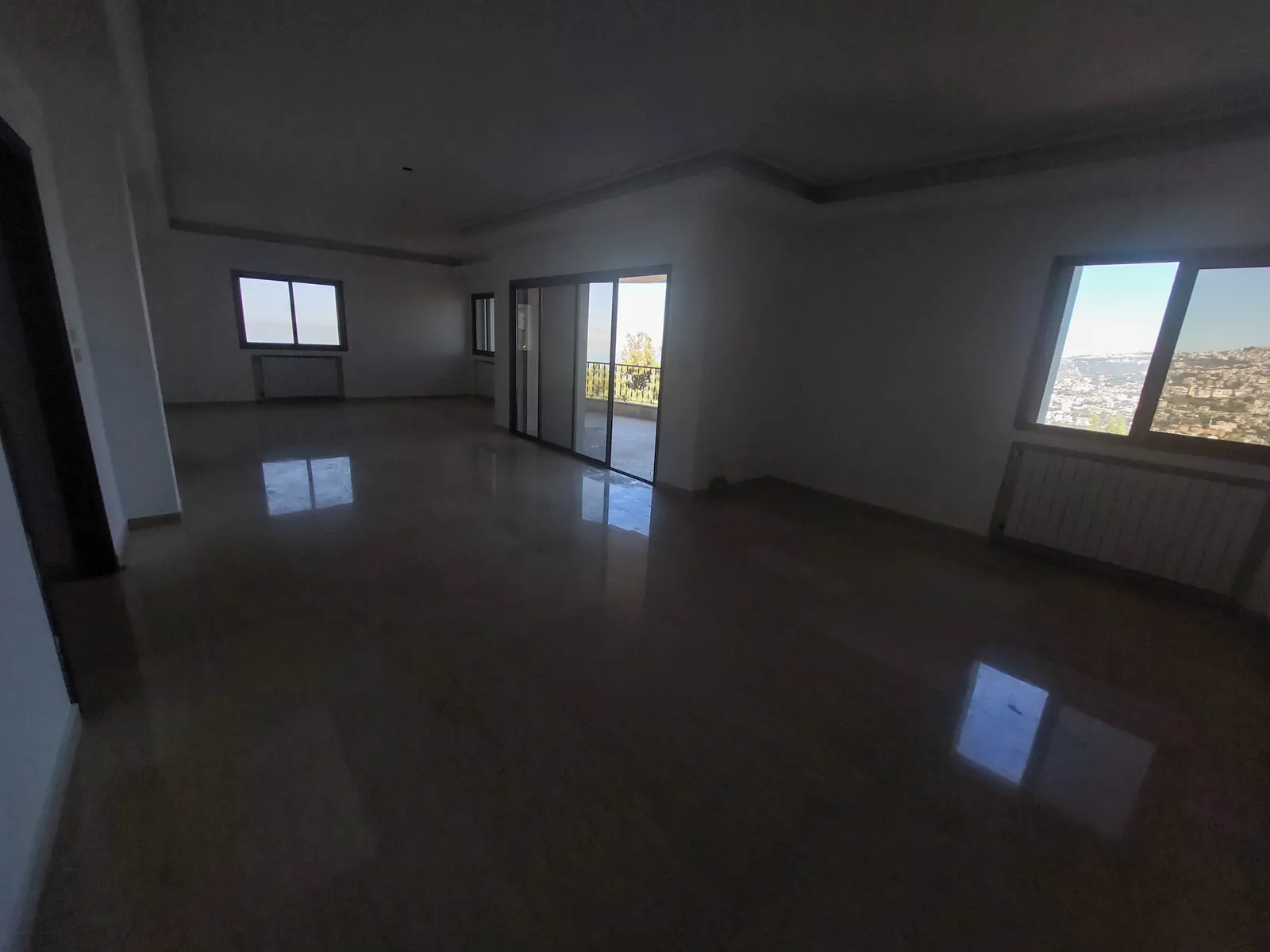 Apartment in Qornet El Hamra, Metn — الصورة 2