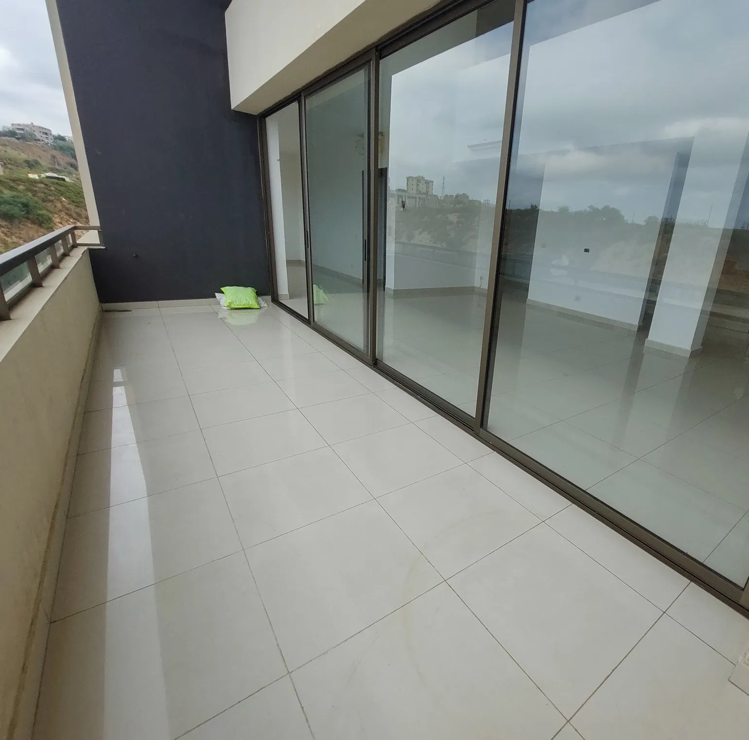 Duplex for Rent in Dbayeh, Metn — الصورة 2