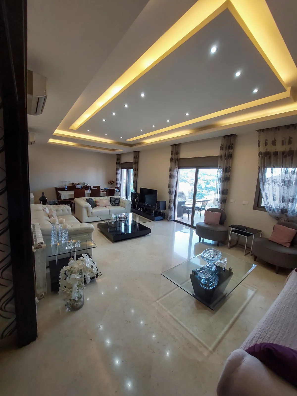 Apartment in Aoukar, Metn with Terrace — photo 2