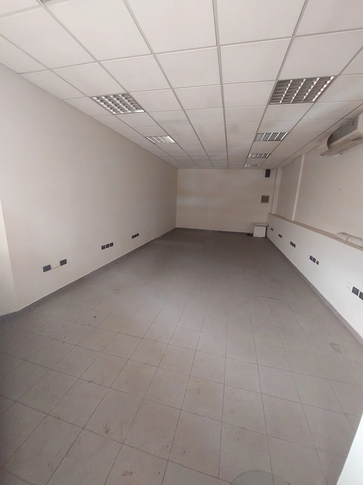 Office in Bauchrieh, Metn — الصورة 2