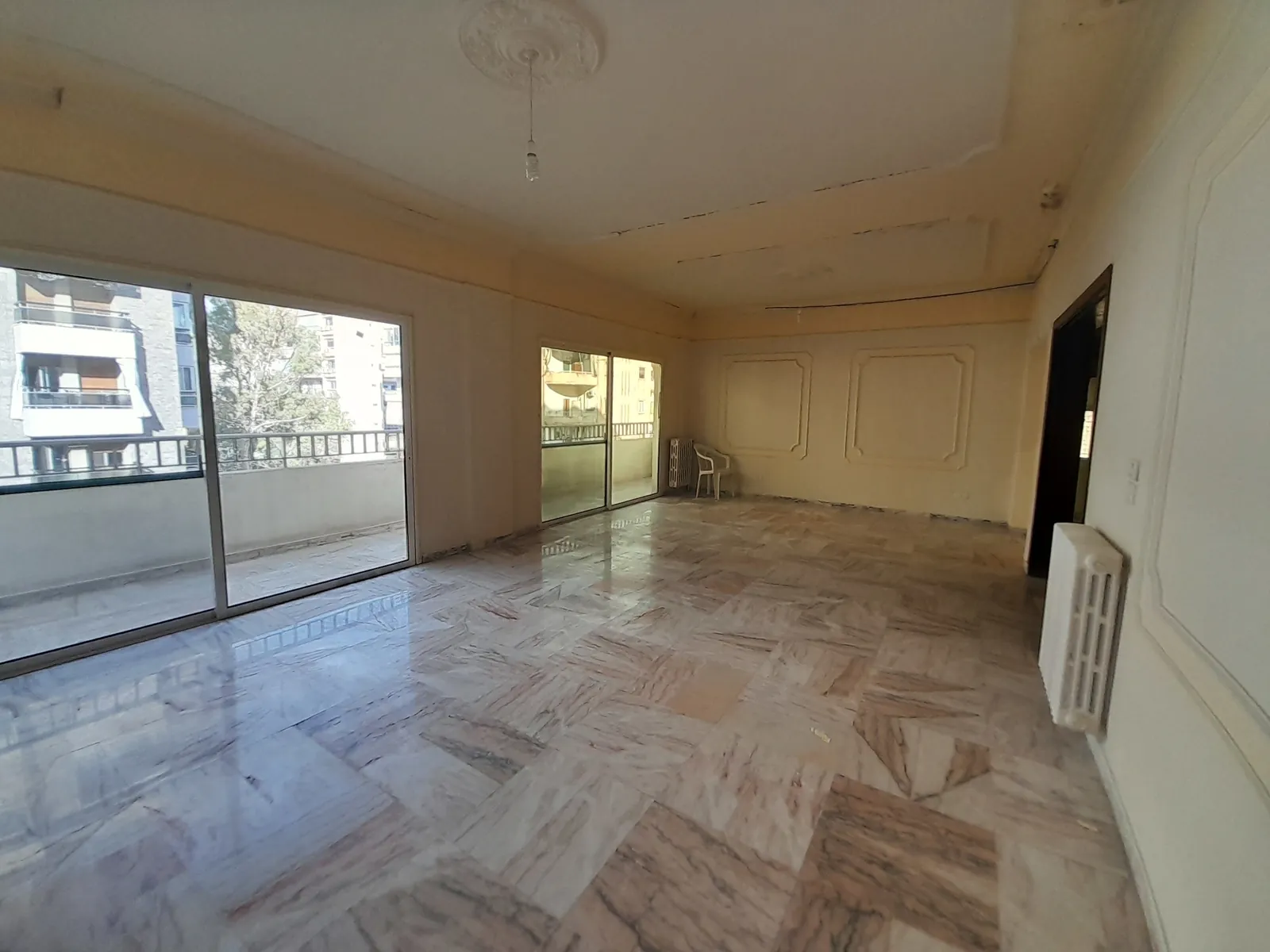 Duplex in Jdeideh, Metn — الصورة 3