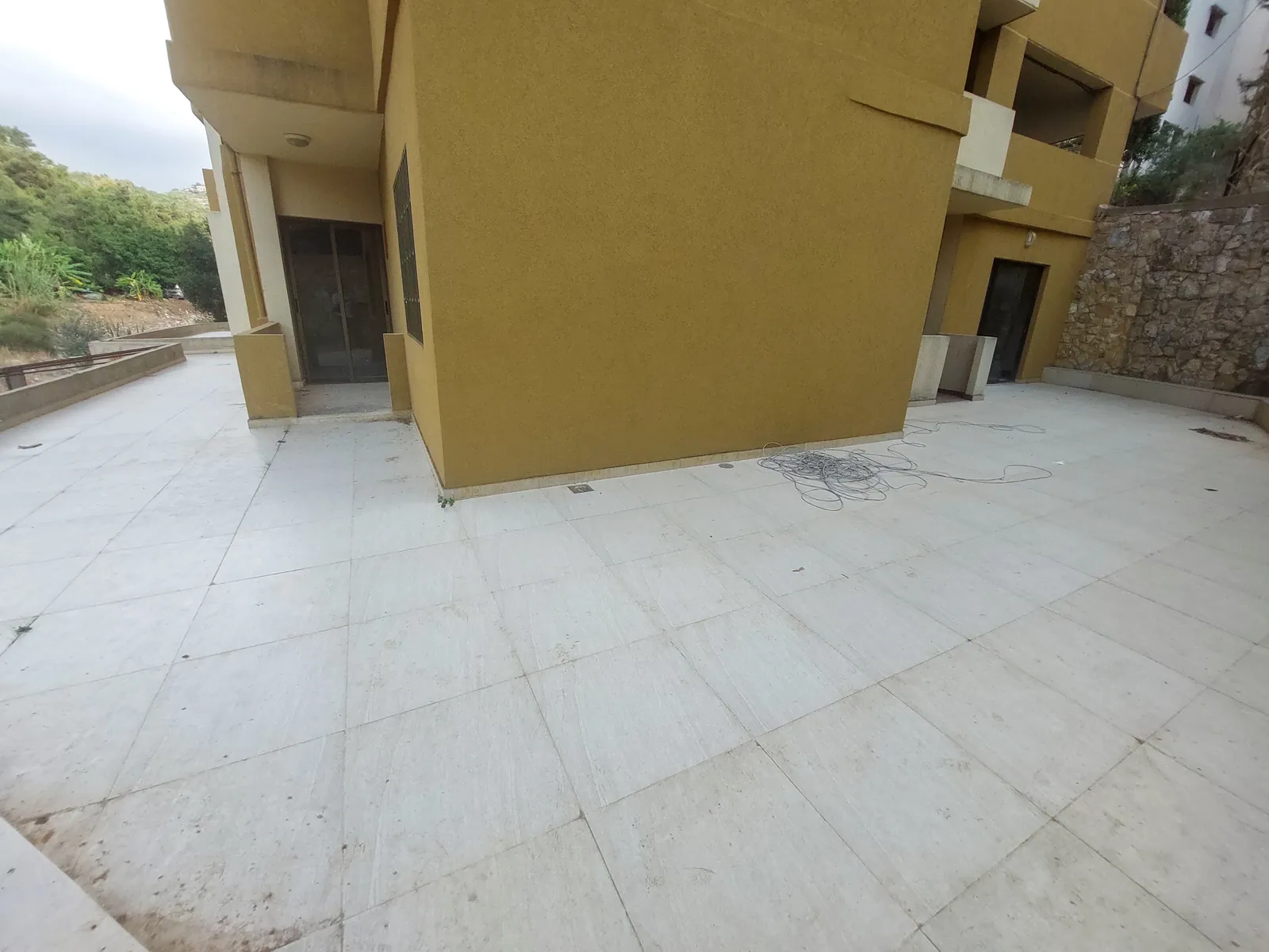 Apartment in Aoukar, Metn with Terrace — photo 3