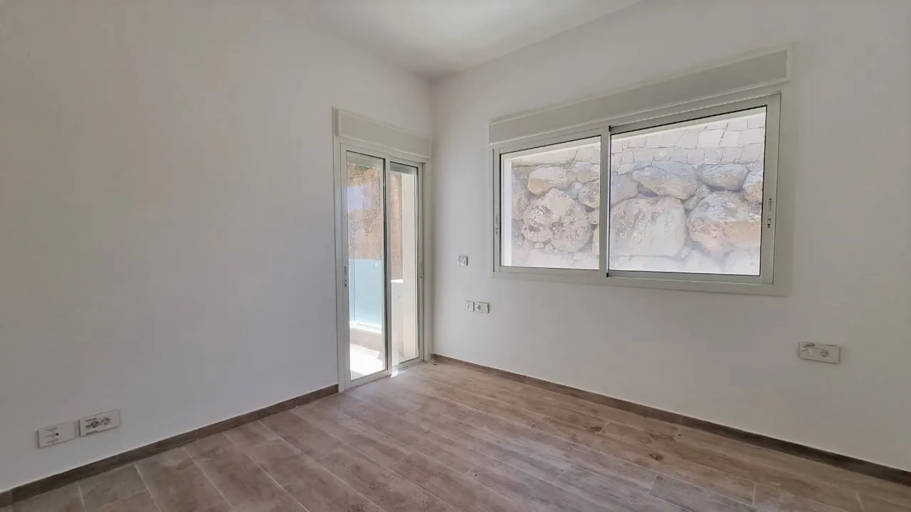 Apartment in Ballouneh, Keserwan — الصورة 3