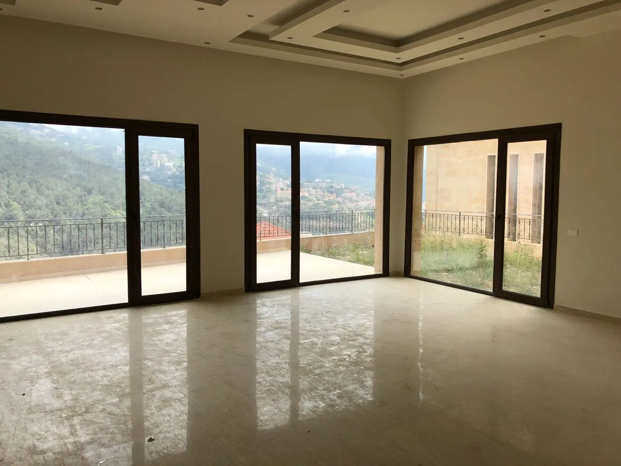Villa in Fatka, Keserwan — الصورة 4