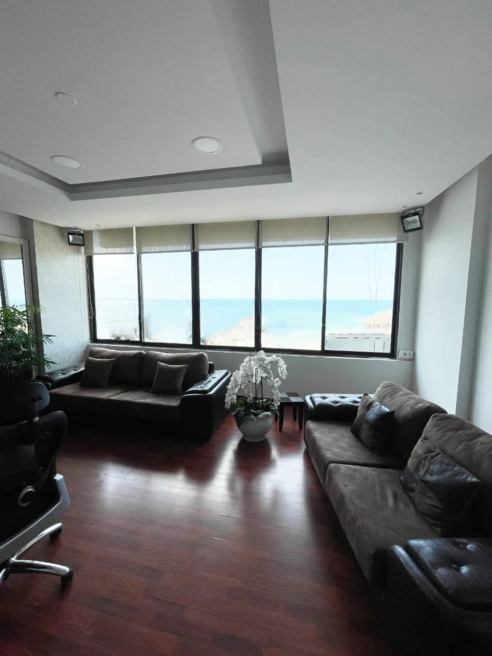 Office in Jal el Dib, Metn