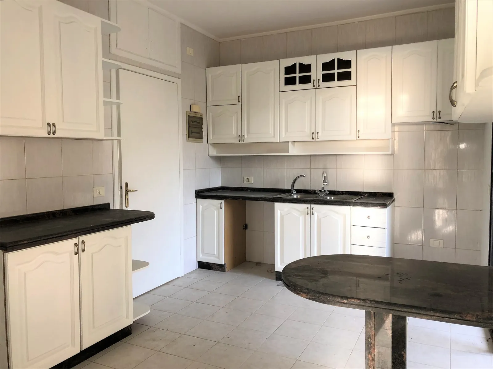 Apartment in Beit Mery, Metn — الصورة 5