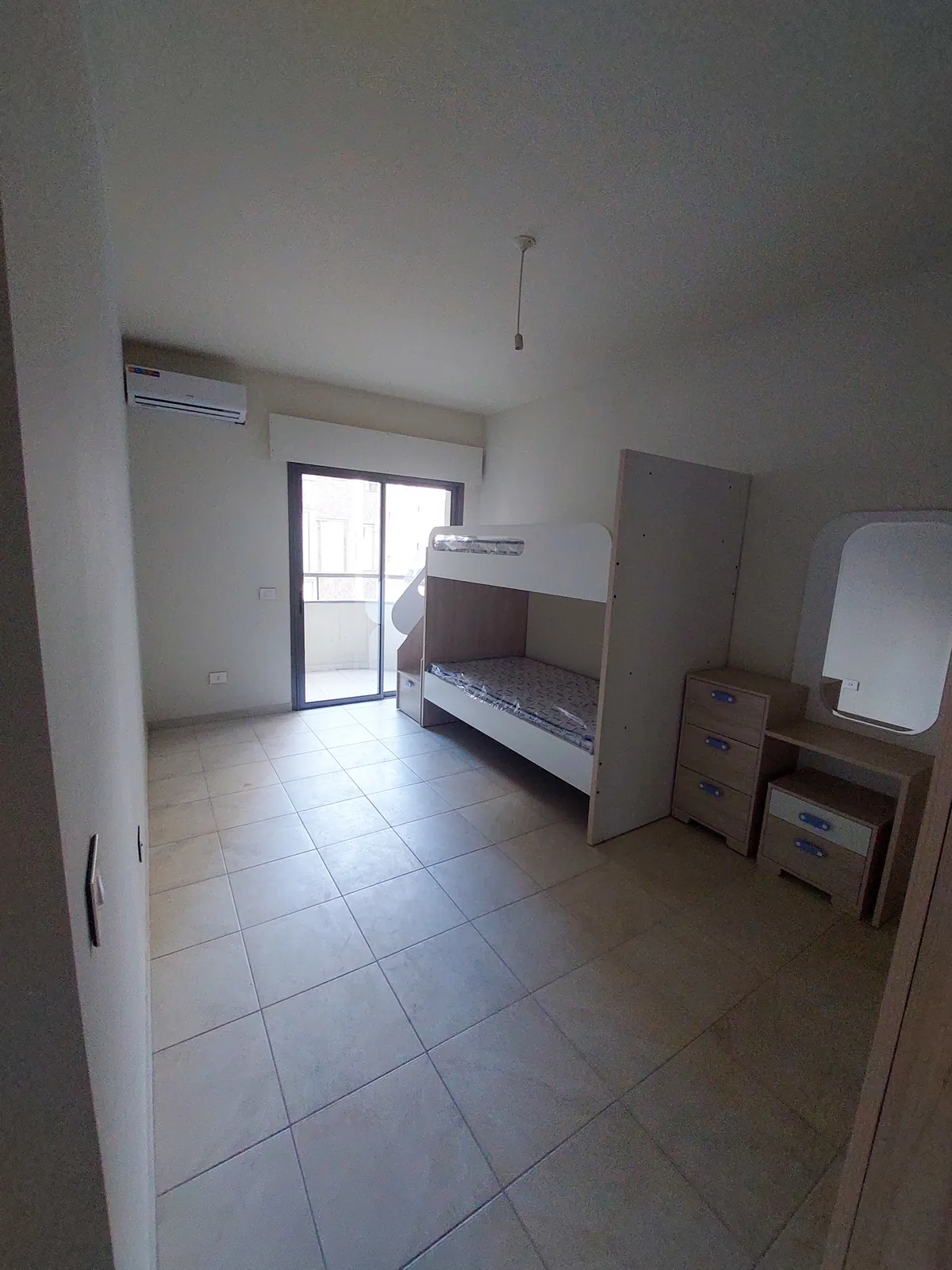 Apartment in Zikrit, Metn — الصورة 5