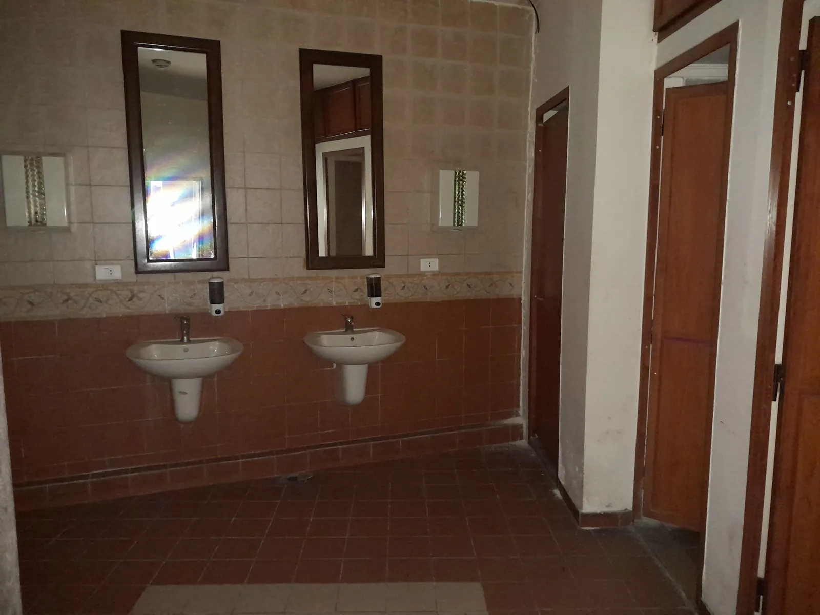 Shop / Restaurant for Rent in Fanar, Metn — photo 4