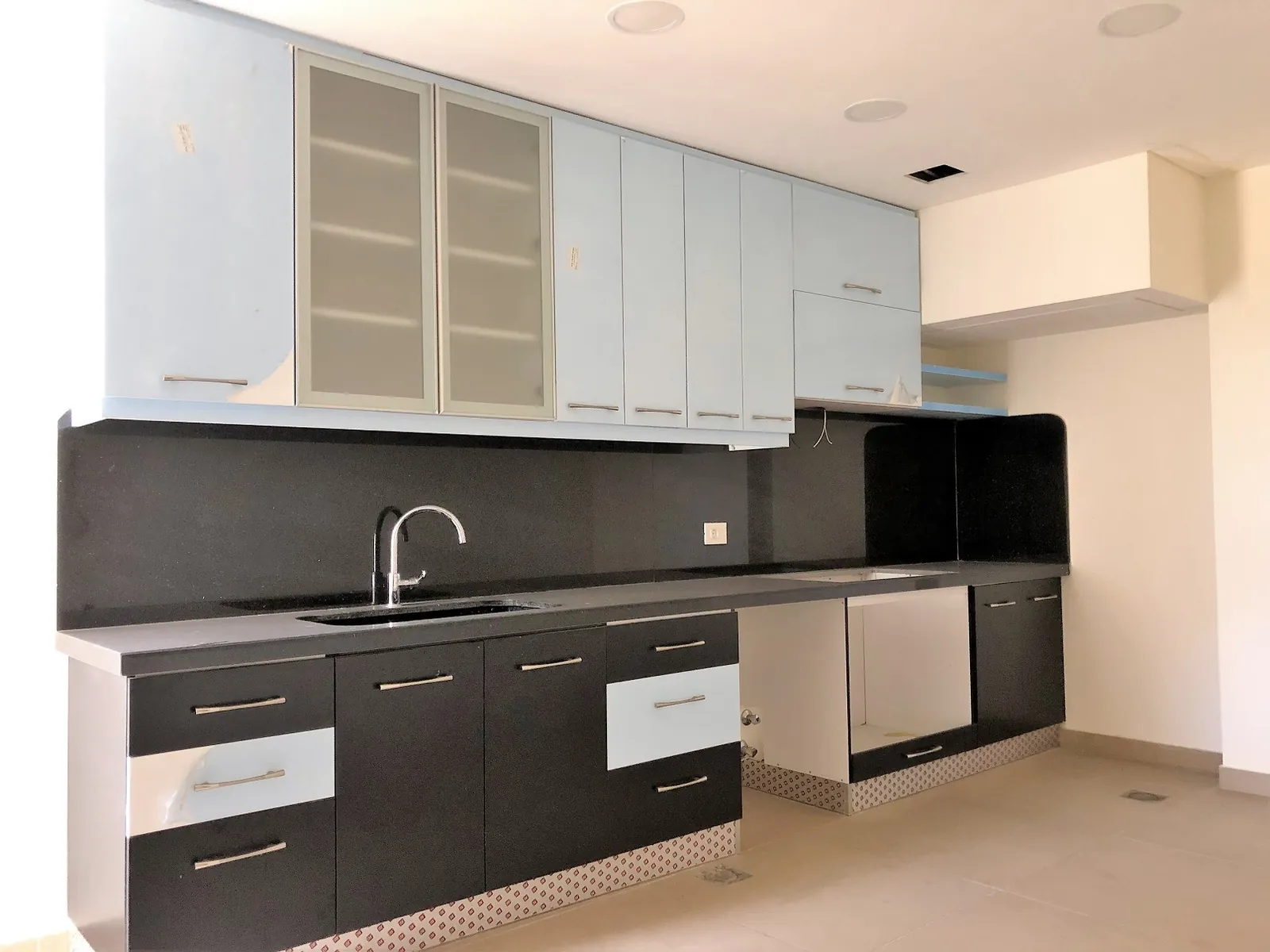 Apartment in Spears, Beirut with Mountain and Partial Sea View — الصورة 2