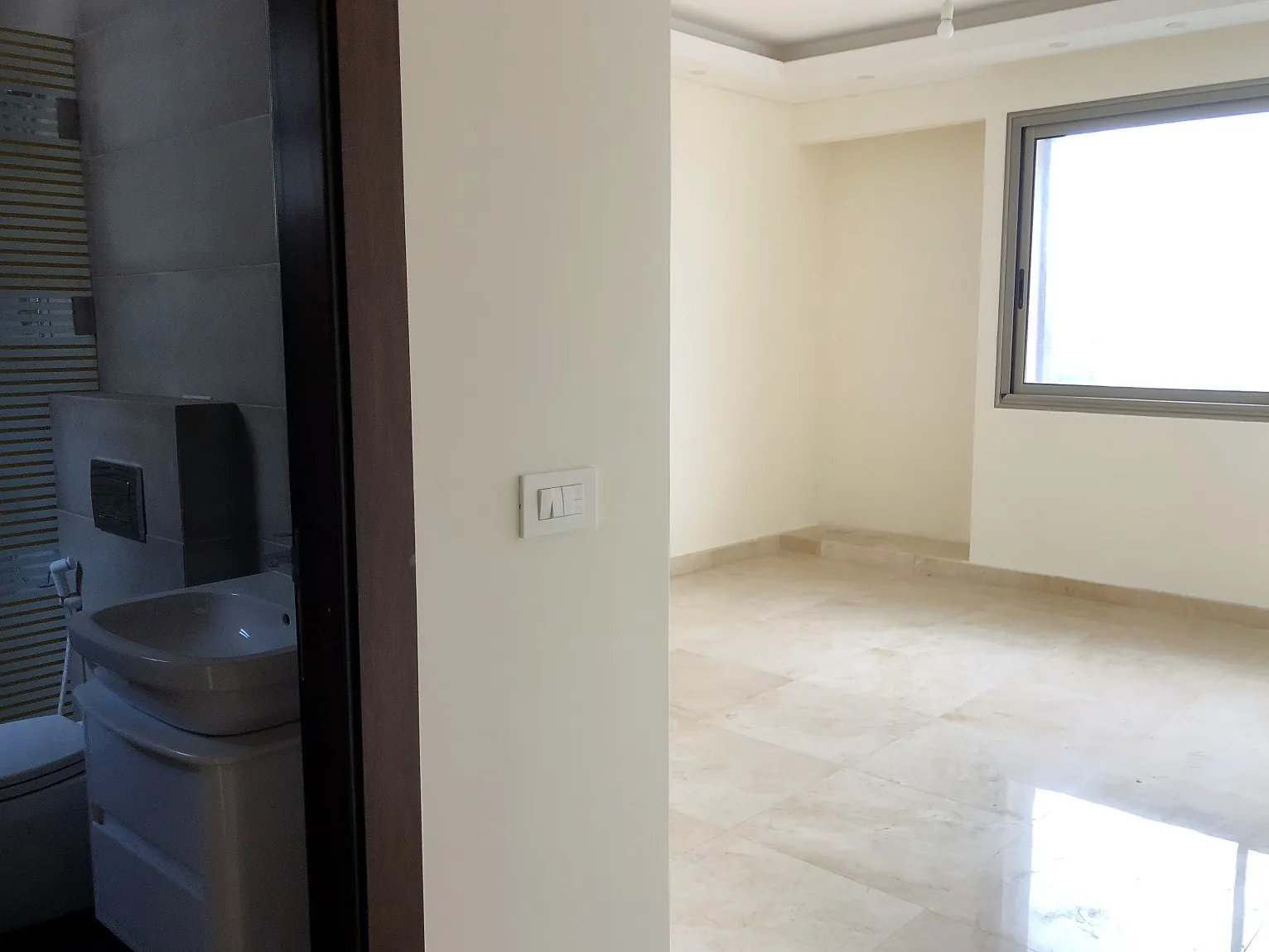 Apartment in Spears, Beirut with Mountain and Partial Sea View — الصورة 5