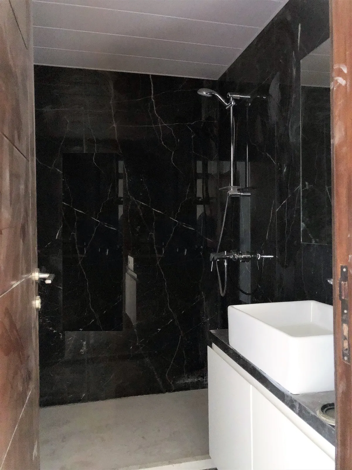 Apartment in Ras El Nabaa Beirut with Mountain and City View — الصورة 5