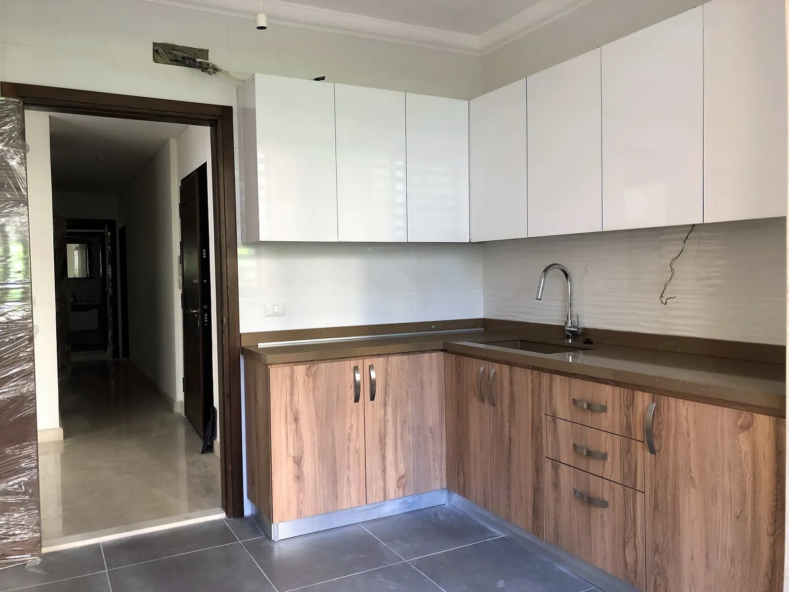 Prime Location Apartment in Ras El Nabaa, Beirut — الصورة 3