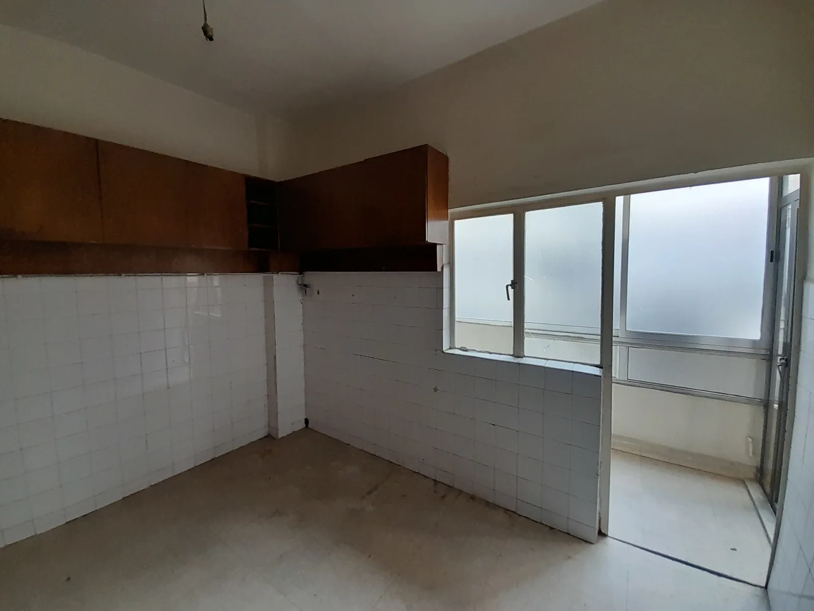 Apartment for Rent in Central Jdeideh, Metn — الصورة 4