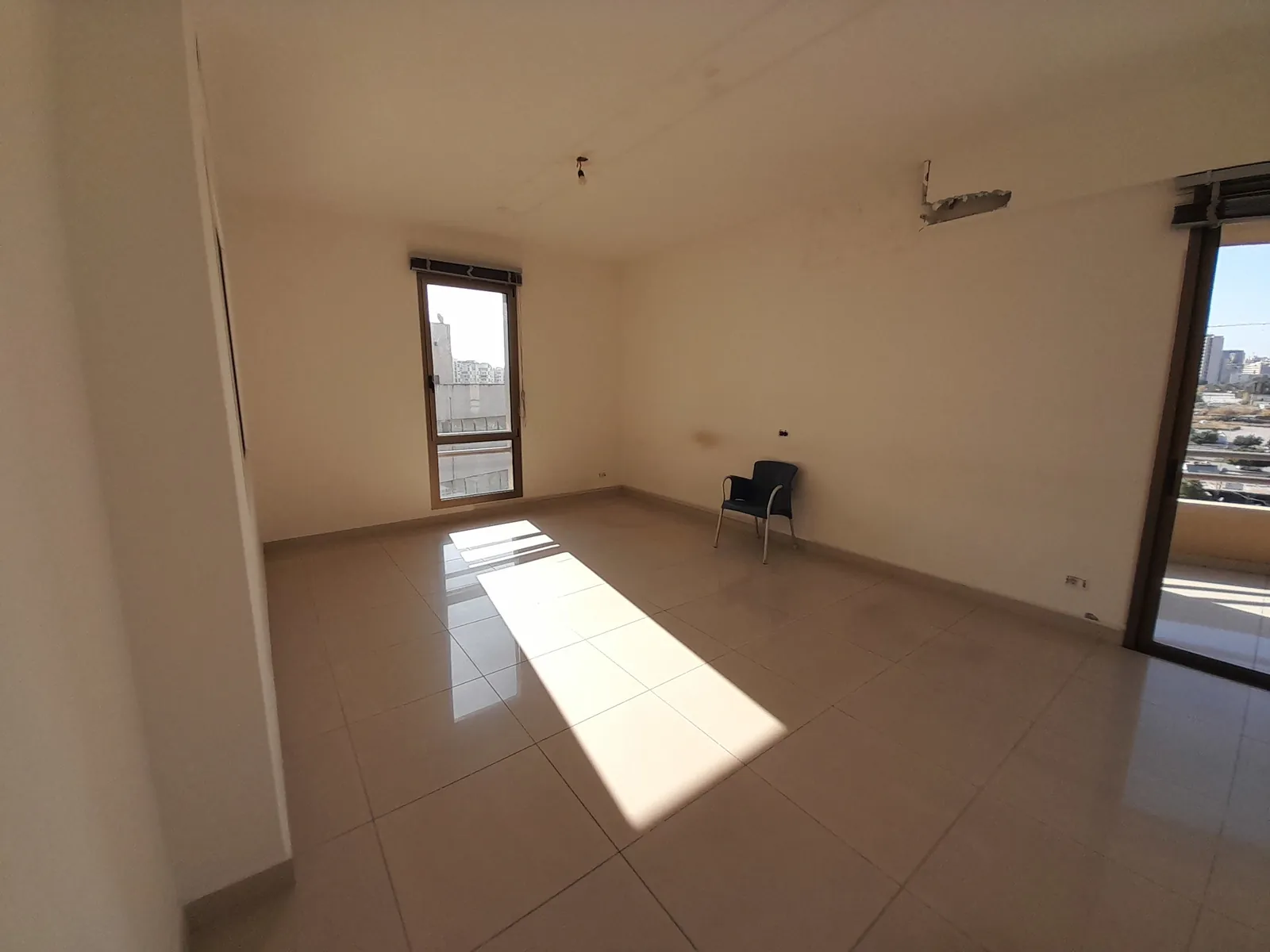 Office for Rent in Sin El Fil Horch Tabet, Metn — الصورة 2
