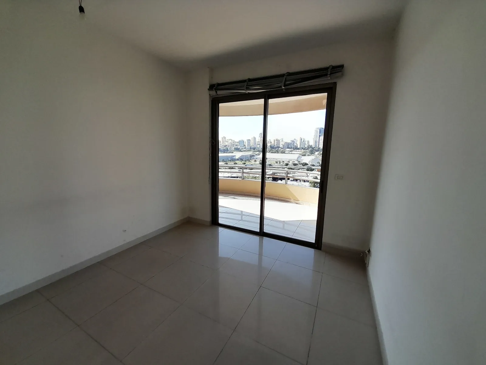 Office for Rent in Sin El Fil Horch Tabet, Metn — الصورة 4