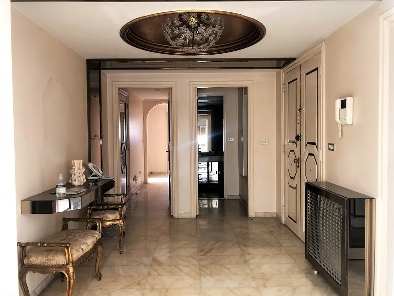 Prime Location Apartment in Tallet El Khayat, Beirut — photo 2